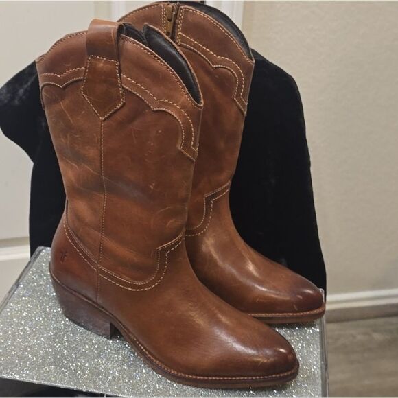 Frye Billy Pull-On Boots- Cognac - Picture 15 of 16
